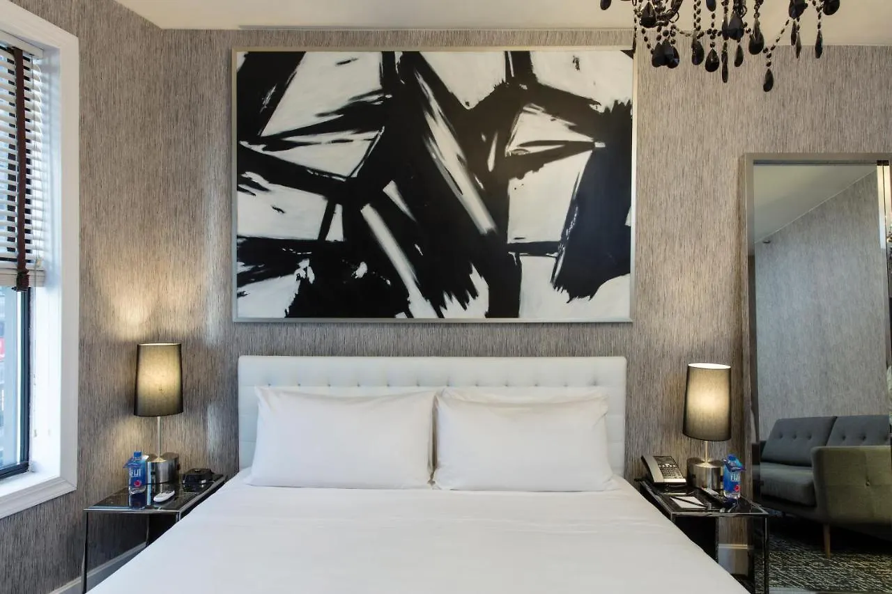 Square Hotel At Times Square New York 3*,